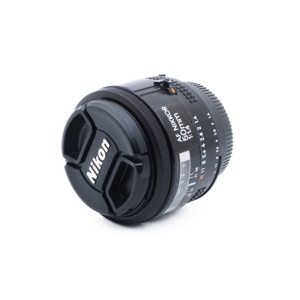 Nikon 50mm f14-3 Nikon AF Nikkor 50mm f/1.4 (sis. ALV 25,5%) - Käytetty