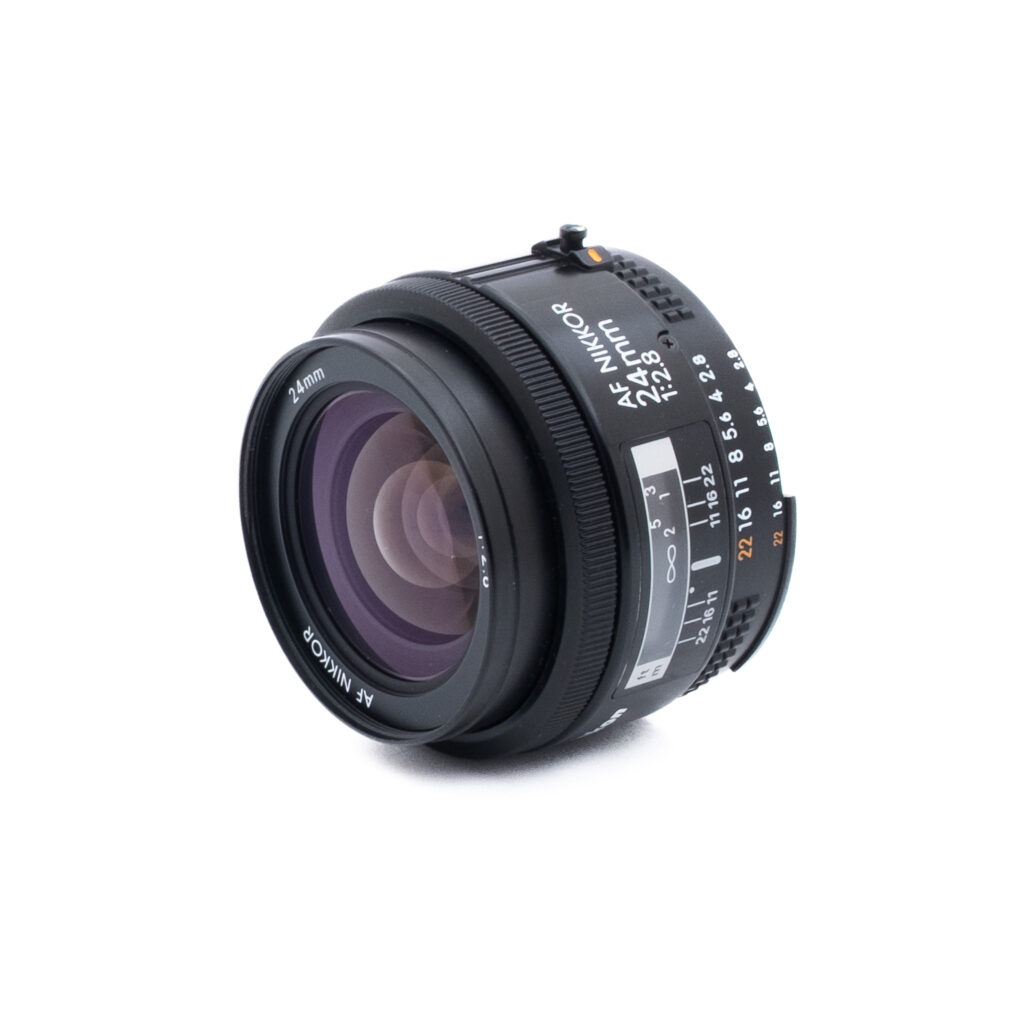Nikon AF 24mm f28-2 Nikon AF Nikkor 24mm f/2.8 (Kunto K5) - Käytetty