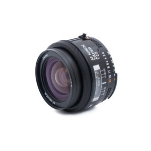 Nikon AF 24mm f28-2 Nikon AF Nikkor 24mm f/2.8 (Kunto K5) - Käytetty