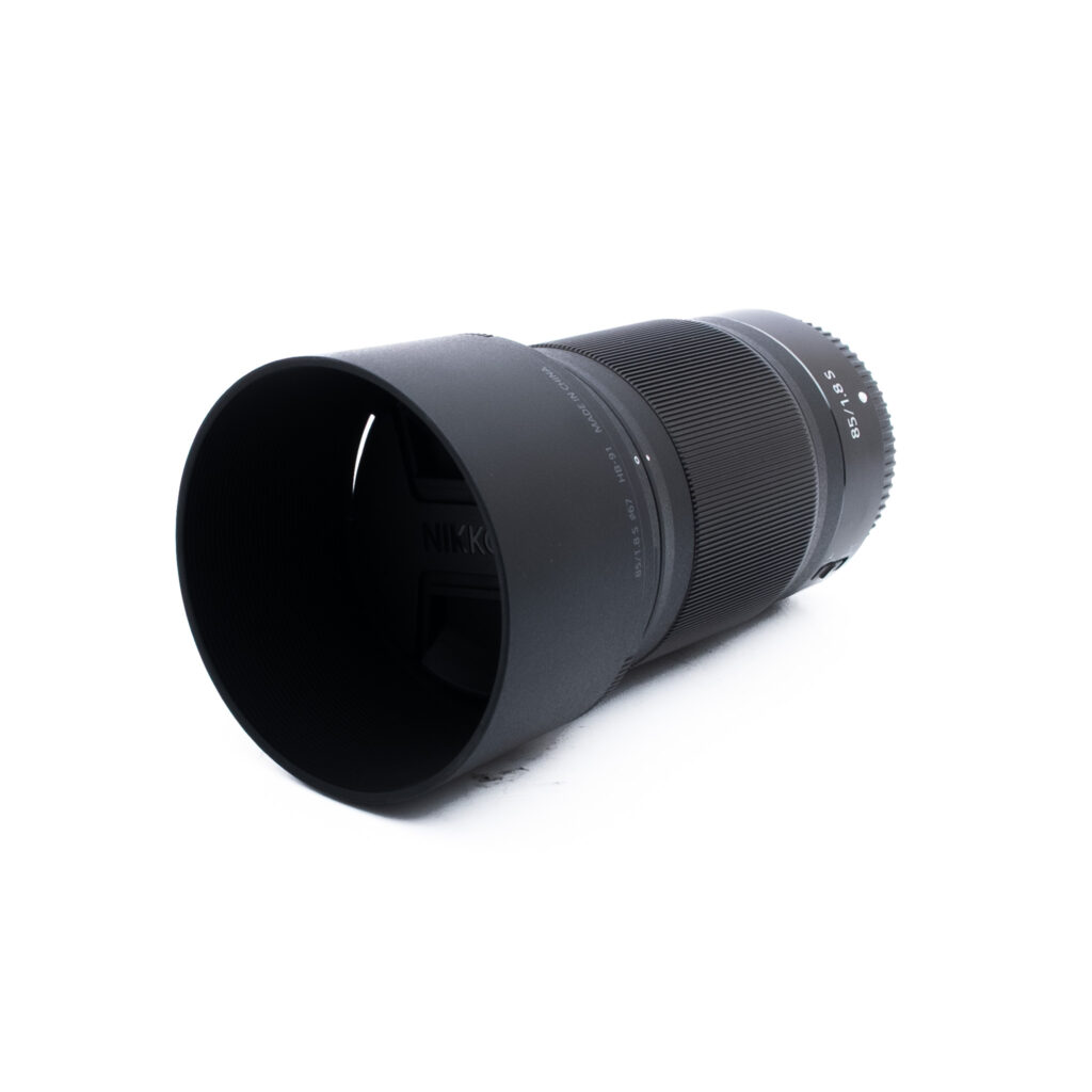Nikon Z 85mm f18 S-3 Nikon Nikkor Z 85mm f/1.8 S (Kunto K5, takuu 12kk) - Käytetty