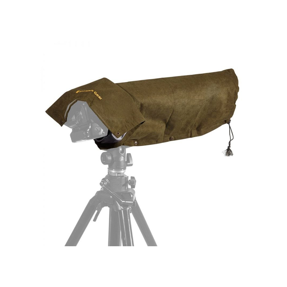 Stealth Gear 100 Stealth Gear Extreme Raincover 100 - Käytetty suojaa kolmijalkaan kiinnitettyä kameraa säältä ruskealla suojakotelollaan ja takaosan kiristysnauhalla.