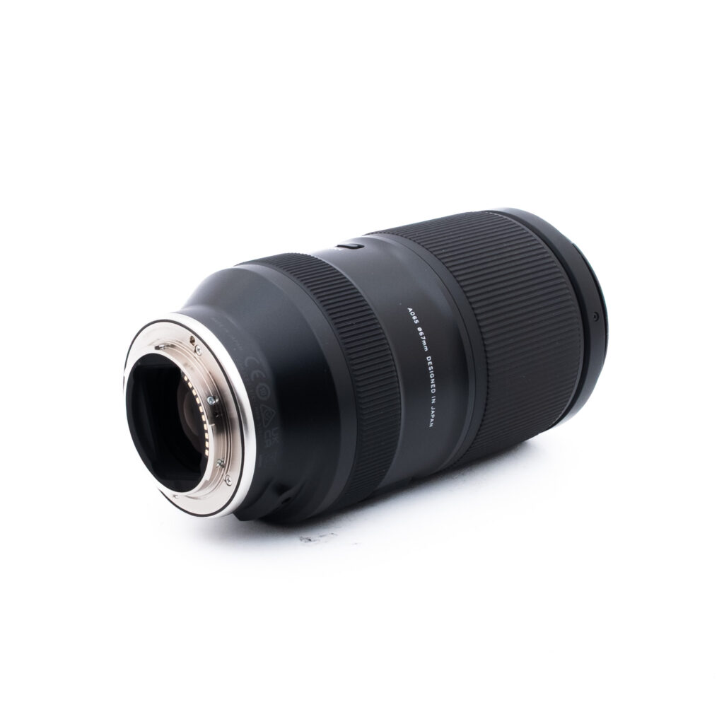 Tamron 70-180mm f/2.8 Di III VC VXD G2 Sony FE (Kunto K5, takuu 12kk) - Käytetty