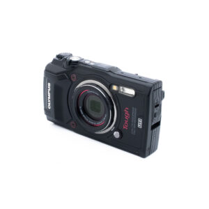 Tough TG-5-4 Olympus Tough TG-5 - Käytetty