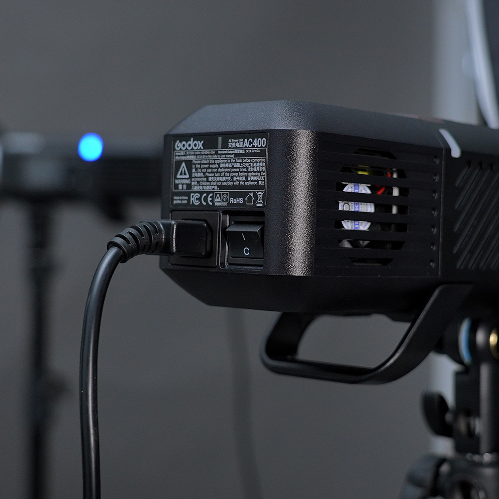 godox_ad400_pro_ii_05 Godox Witstro AD400 Pro II battery-powered flashlight