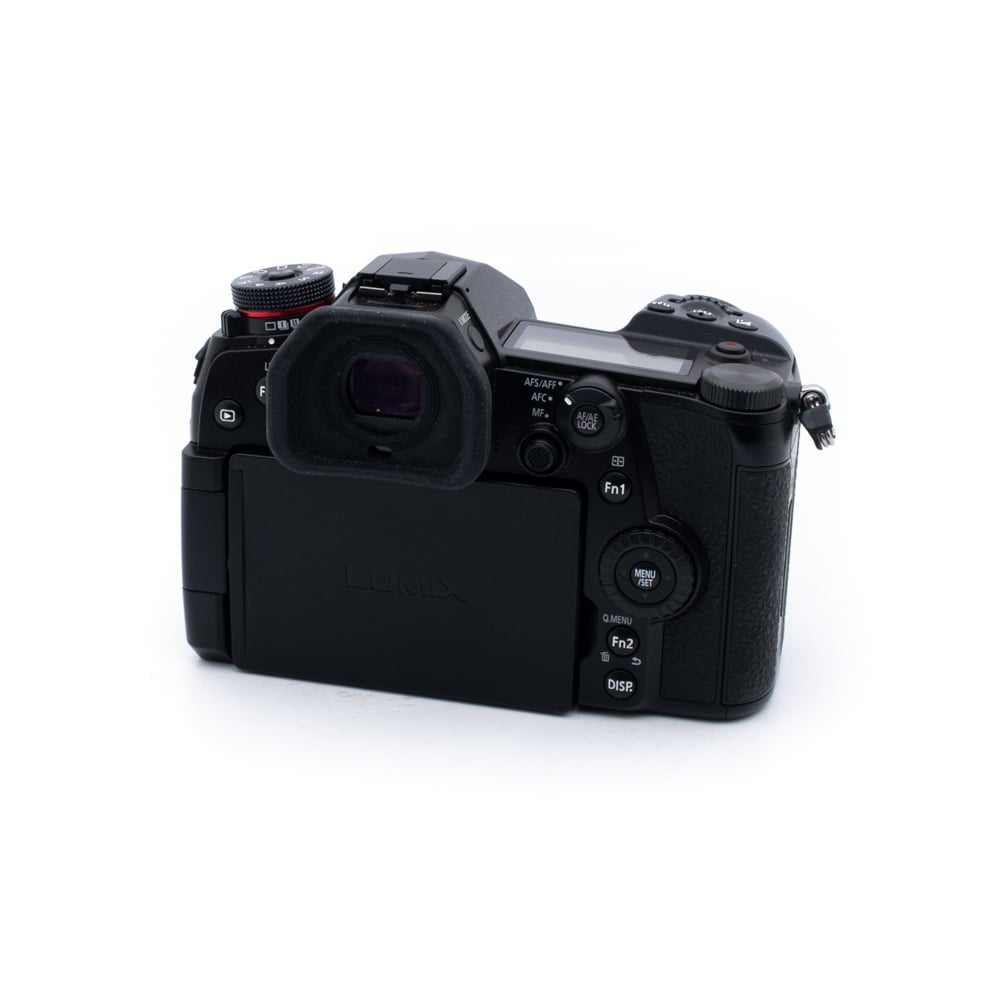 panasonic_g9-2 Panasonic Lumix G9 (SC 200, Kunto K5, Takuu 6kk) - Käytetty