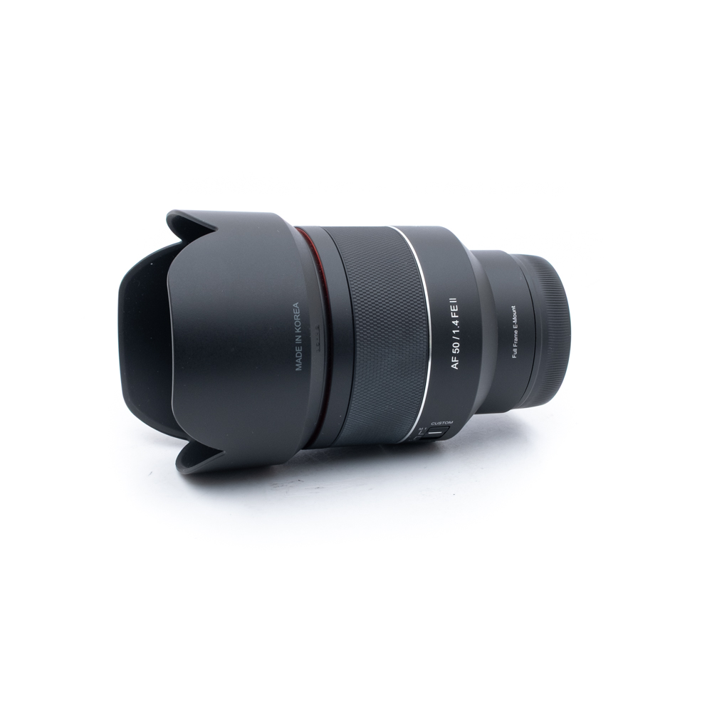 Samyang AF 50mm f/1.4 II Sony (sis. ALV 25,5%, takuu 12kk) – Käytetty