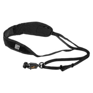 1596113659_459 BlackRapid Street Breathe Black Kit -kamerahihna on musta kamerahihna, jossa on pehmustettu olkaosa, säädettävä nailonhihna ja pikakiinnitysklipsi.