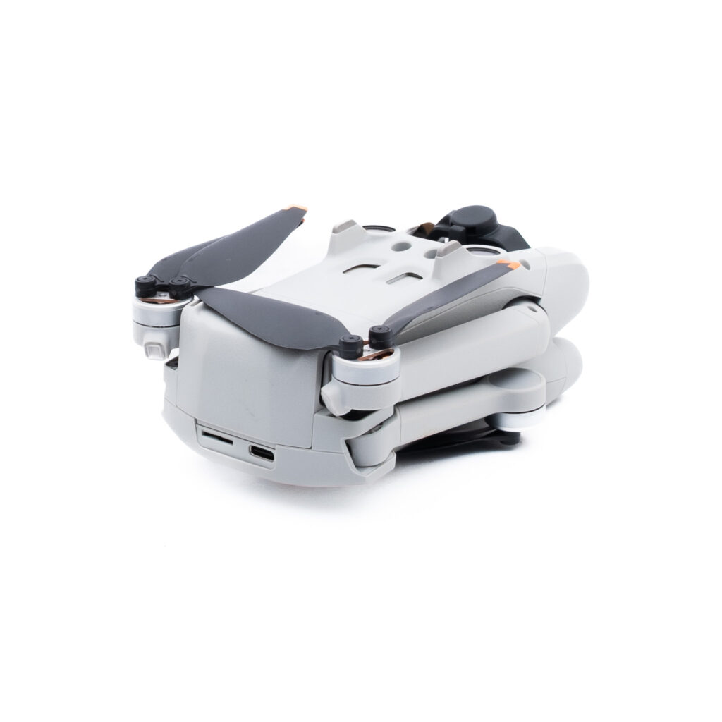 DJI Mini 3 pro-2-5 DJI Mini 3 Pro Fly More (sis. ALV 25,5%) - Käytetty