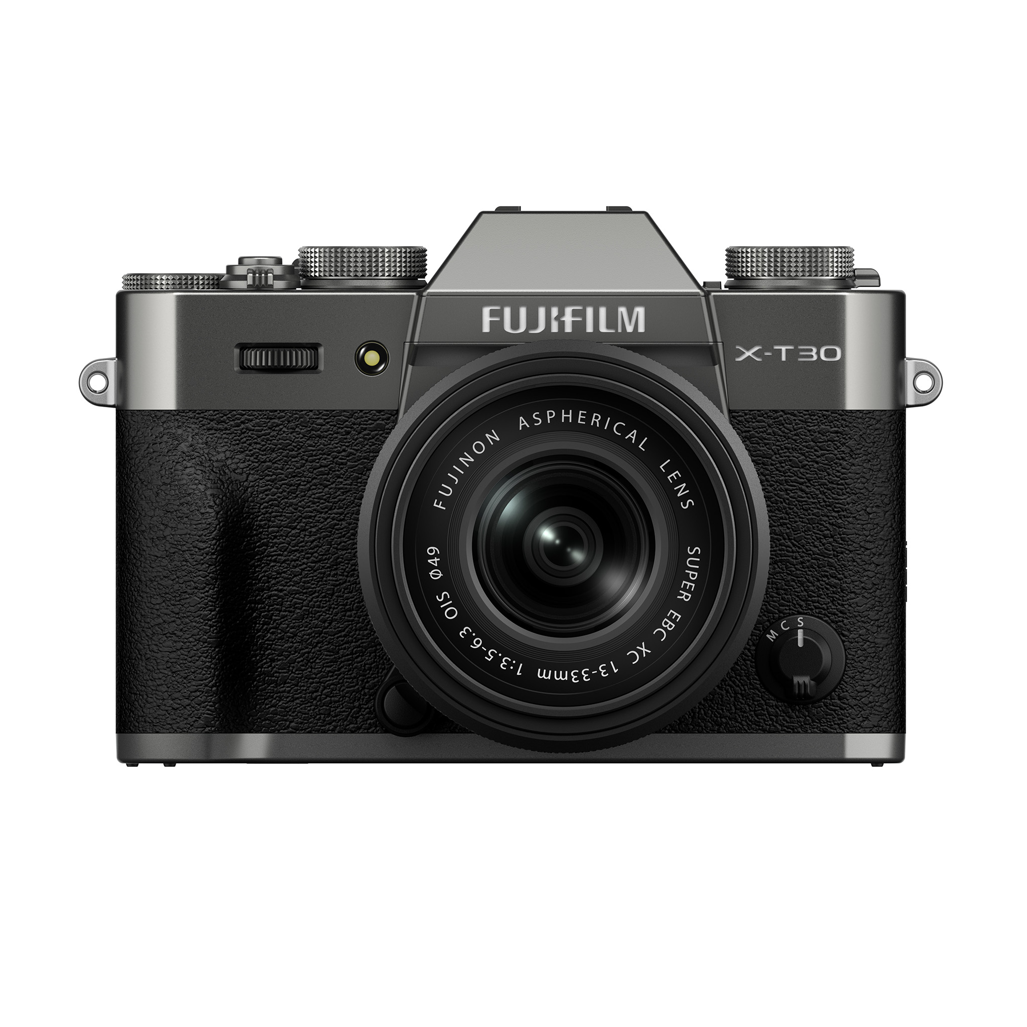 Etukuva harmaasta Fujifilm X-T30 III -kamerasta, jossa on musta kuvioitu kahva ja kiinnitetty XC 13-33mm f/3.5-6.3 OIS -objektiivi, jossa on ylävalitsimet ja Fujifilmin tuotemerkki objektiivin yläpuolella.