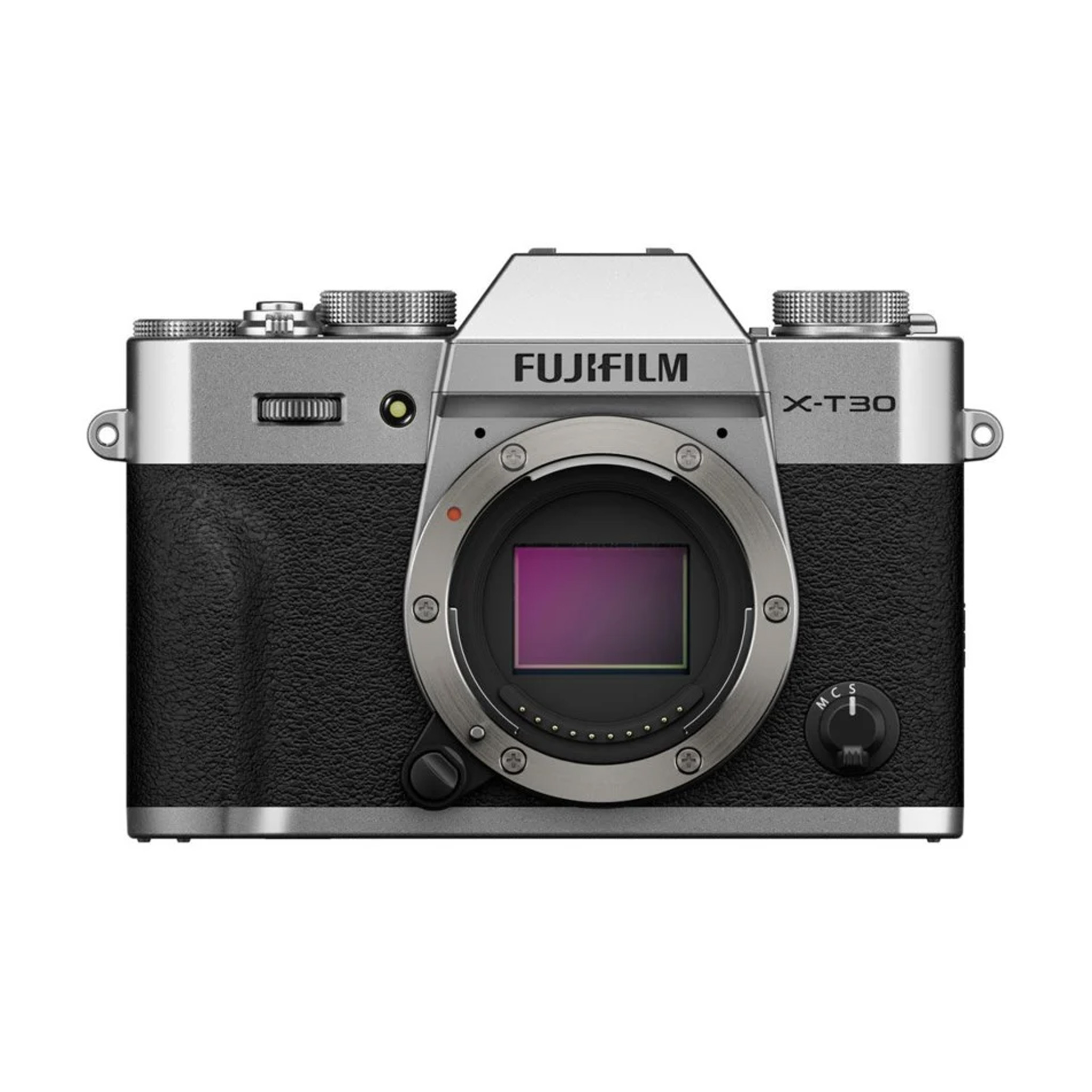 Fujifilm X-T30 III Body Hopea -rungon etukuva hopean ja mustan värisenä, jossa näkyvät objektiivin kiinnitys, kenno sekä ohjauspainikkeet ja säätimet.