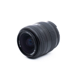 Nikon AF Nikkor 28-70mm f/3.5-4.5 D - Käytetty
