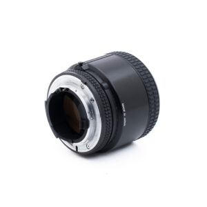 Nikon AF Nikkor 85mm f18-1 Nikon AF Nikkor 85mm f/1.8 - Käytetty