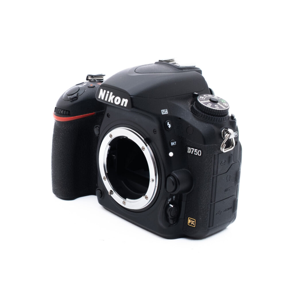 Nikon D750 0414-4 Nikon D750 (SC 73500, sis. ALV 25,5%) - Käytetty