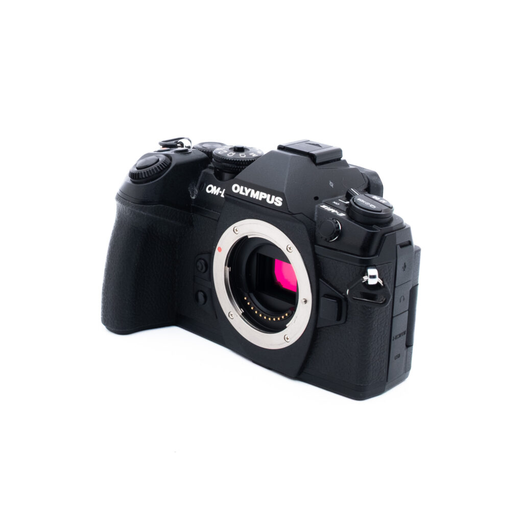 Olympus E-M1 II 8341-4 Olympus OM-D E-M1 Mark II (SC 7500) - Käytetty