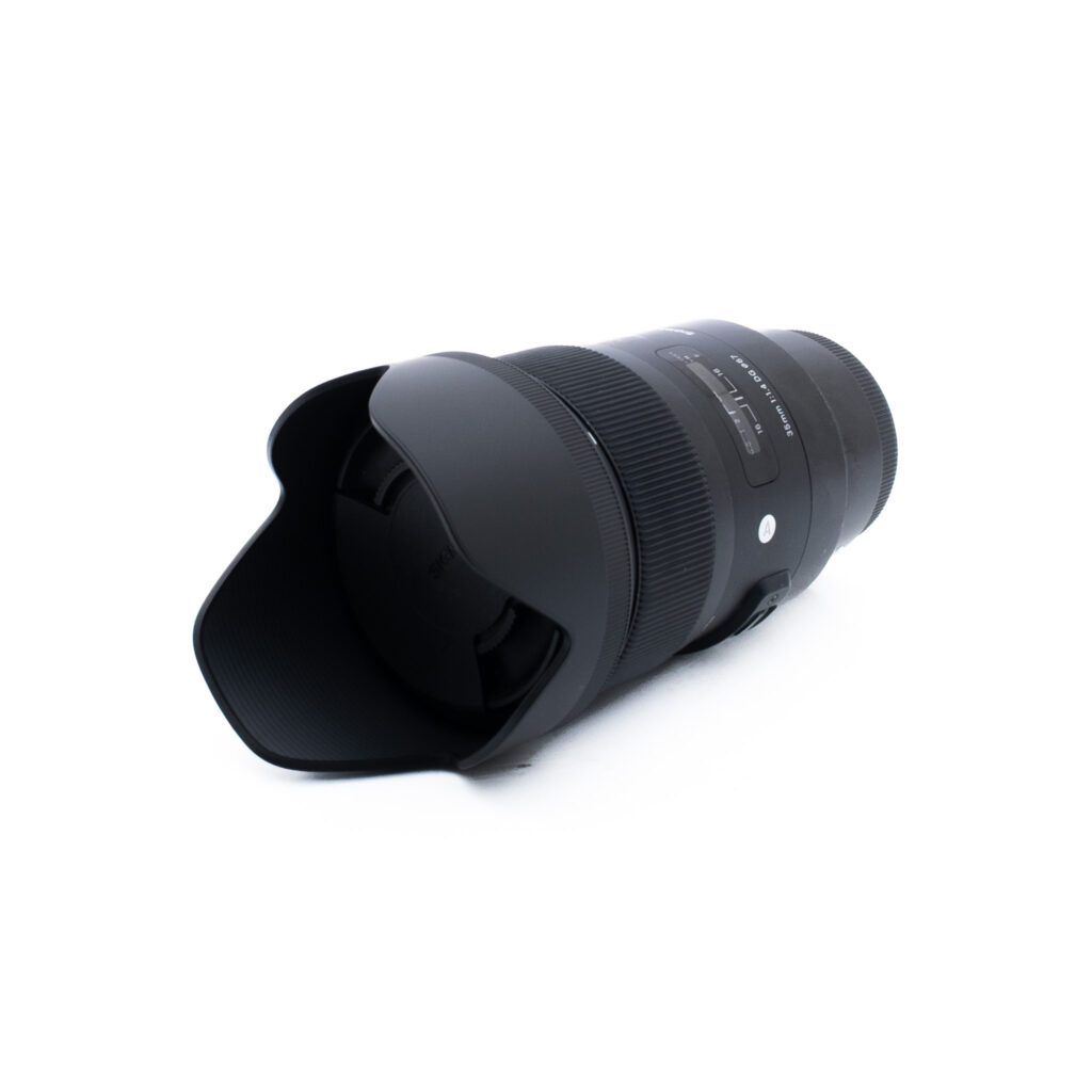 Sigma 35mm f14 DG Sony-3-2 Sigma Art 35mm f/1.4 DG Sony FE (sis. ALV 25,5%) - Käytetty