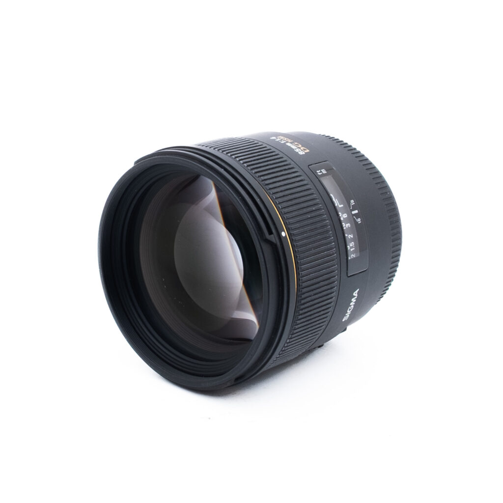 Sigma 85mm f14 DG HSM Canon-2-2 Sigma 85mm f/1.4 EX DG HSM Canon EF (sis. ALV 25,5%) - Käytetty