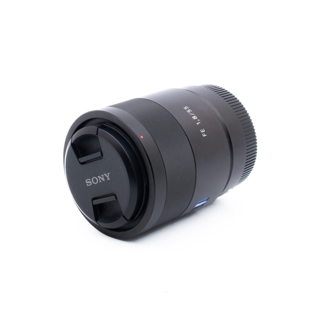 Sony 55mm f18 ZA-3-6 Sony FE Sonnar T* 55mm f/1.8 ZA (Kunto K5) - Käytetty