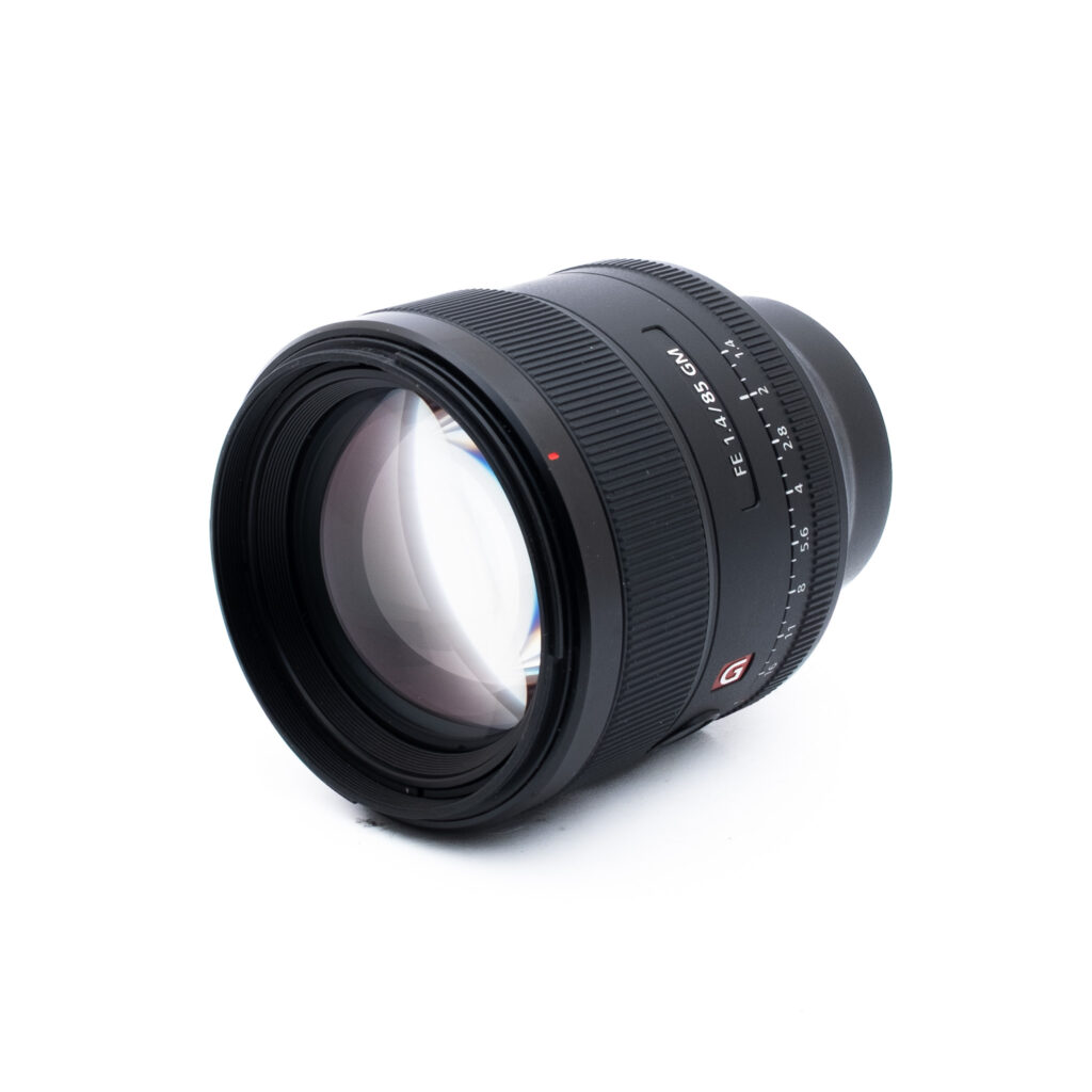 Sony 85mm f14 GM-2 Sony FE 85mm f/1.4 GM (sis. ALV 25,5%, takuu 6kk) - Käytetty