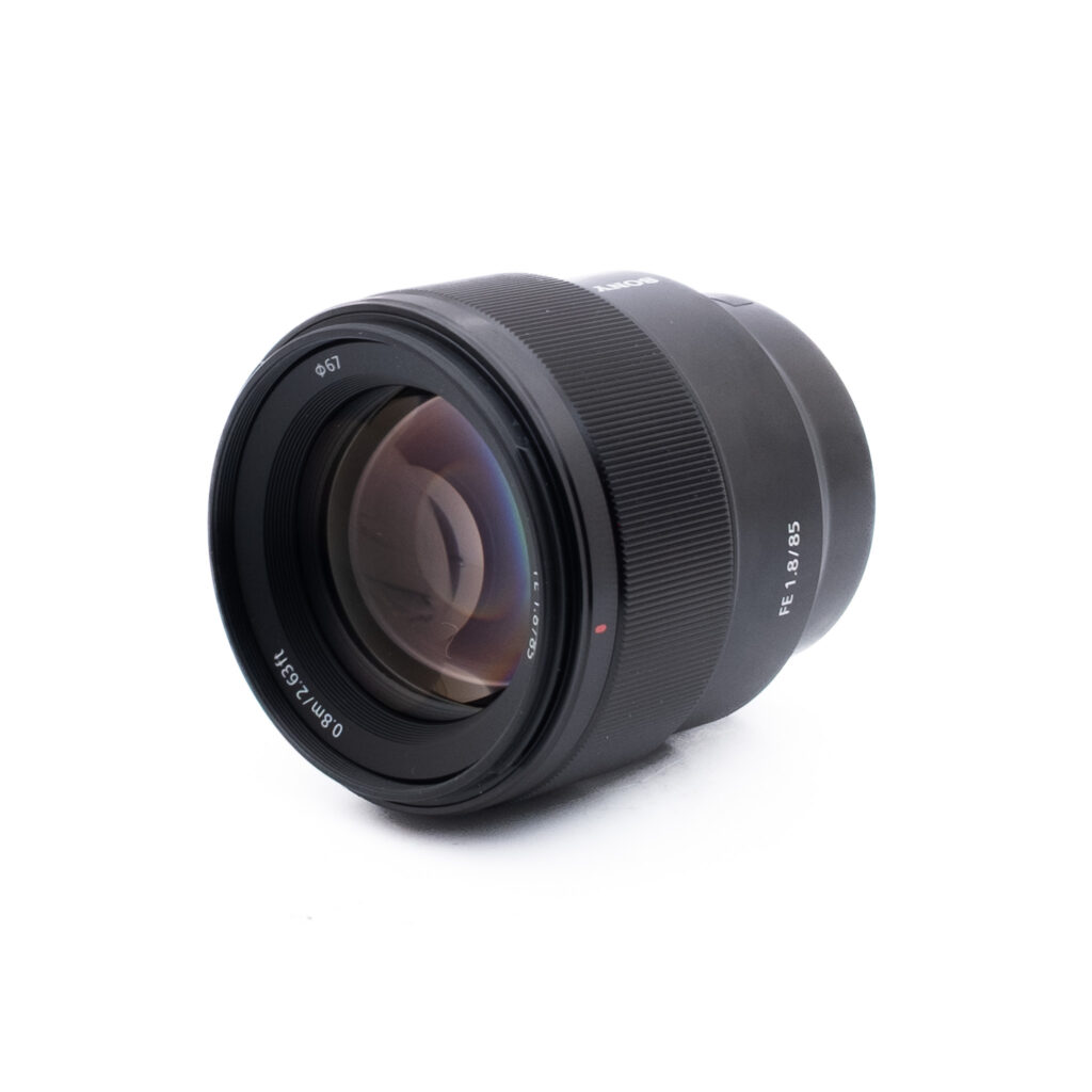 Sony 85mm f18-2-3 Sony FE 85mm f/1.8 (Kunto K5, takuu 12kk) - Käytetty