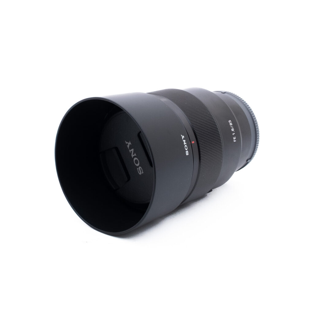 Sony 85mm f18-3-3 Sony FE 85mm f/1.8 (Kunto K5, takuu 12kk) - Käytetty