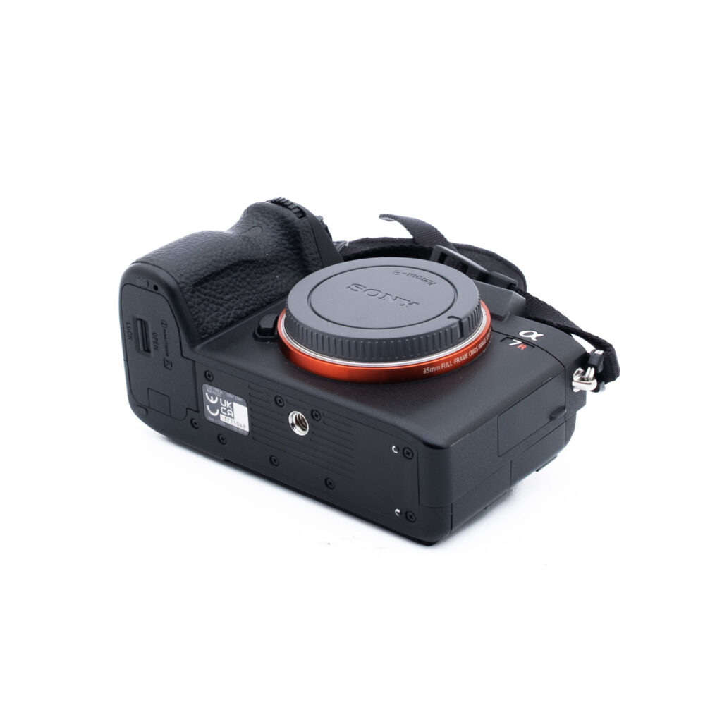 Sony A7R IIIA (SC 28000, sis. ALV 25,5%) – Käytetty