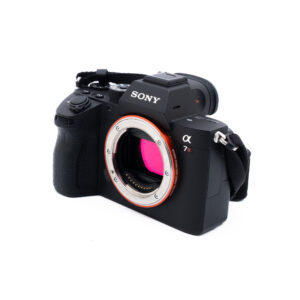Sony A7R IIIA (SC 28000, sis. ALV 25,5%) – Käytetty
