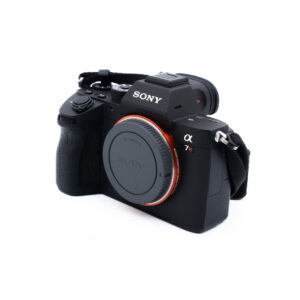 Sony A7R IIIA (SC 28000, sis. ALV 25,5%) – Käytetty