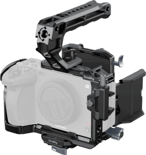 800q-01_135079 The SmallRig 5823 Cage Kit for Sony FX3 / FX30 features a top handle grip, a secure fit for full-frame mirrorless cameras, multiple mounting points, SmallRig branding and a semi-transparent camera.
