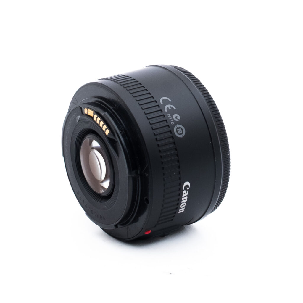 Canon EF 50mm f/1.8 II - Käytetty