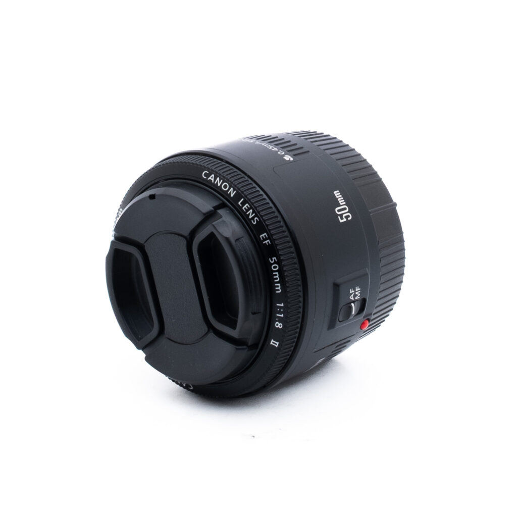 Canon EF 50mm f/1.8 II - Käytetty