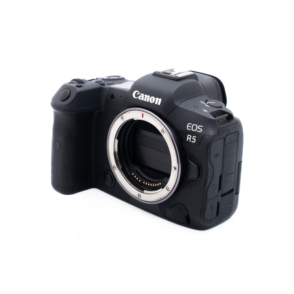 Canon R5 0601-4 Canon EOS R5 (SC 32000, Kunto K5, Takuu 6kk) - Käytetty