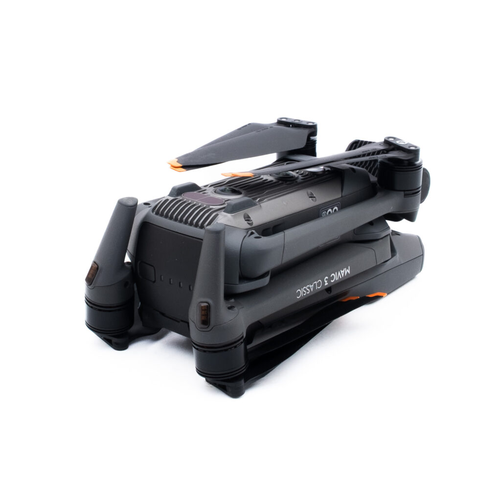 DJI Mavic 3 Classic-3 DJI Mavic 3 Classic Fly More Combo - Käytetty