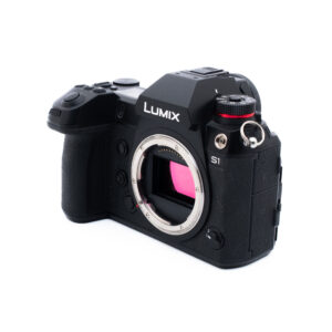 Lumix S1-4-2 Panasonic Lumix DC-S1 (SC 18000, Takuu 6kk, sis. ALV 25,5%) - Käytetty - M