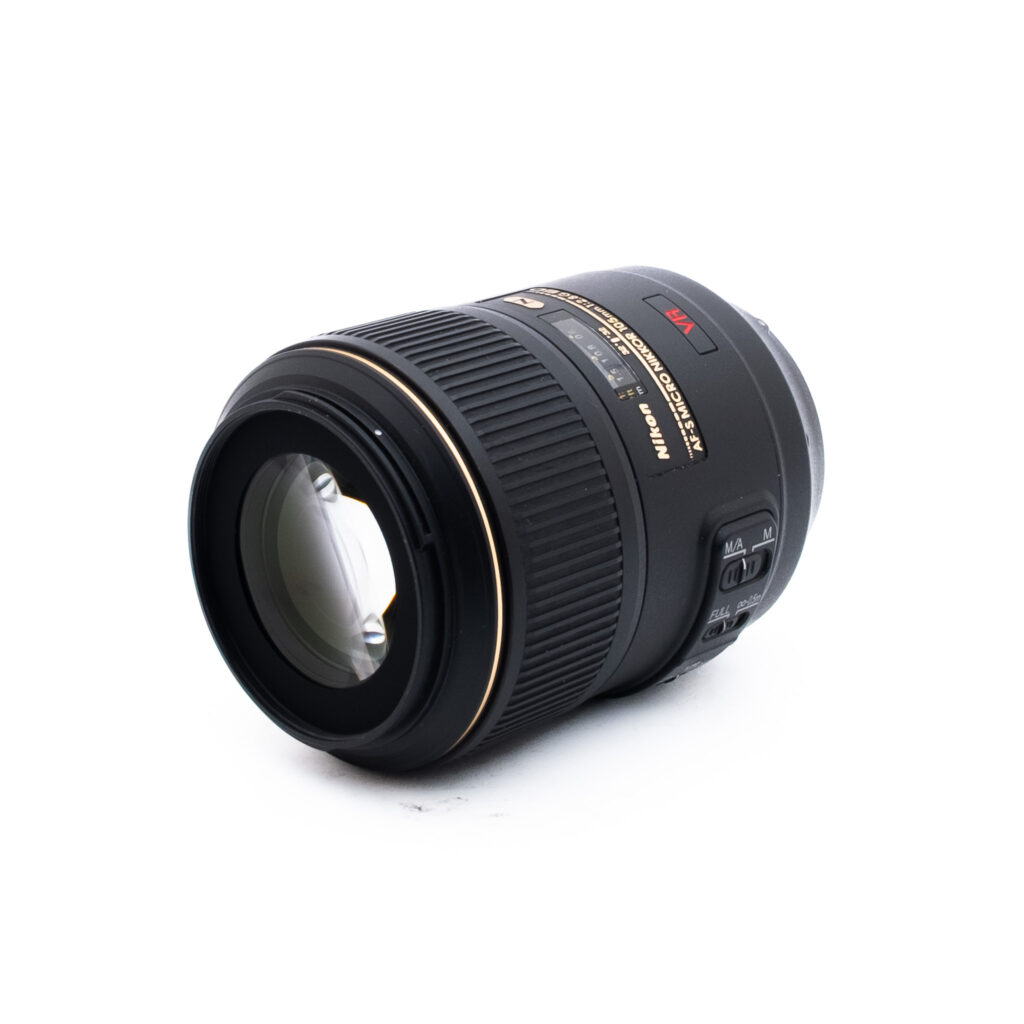Nikon 105mm f28G VR-2 Nikon AF-S Micro-Nikkor 105mm f/2.8G VR ED (Kunto K5) - Käytetty