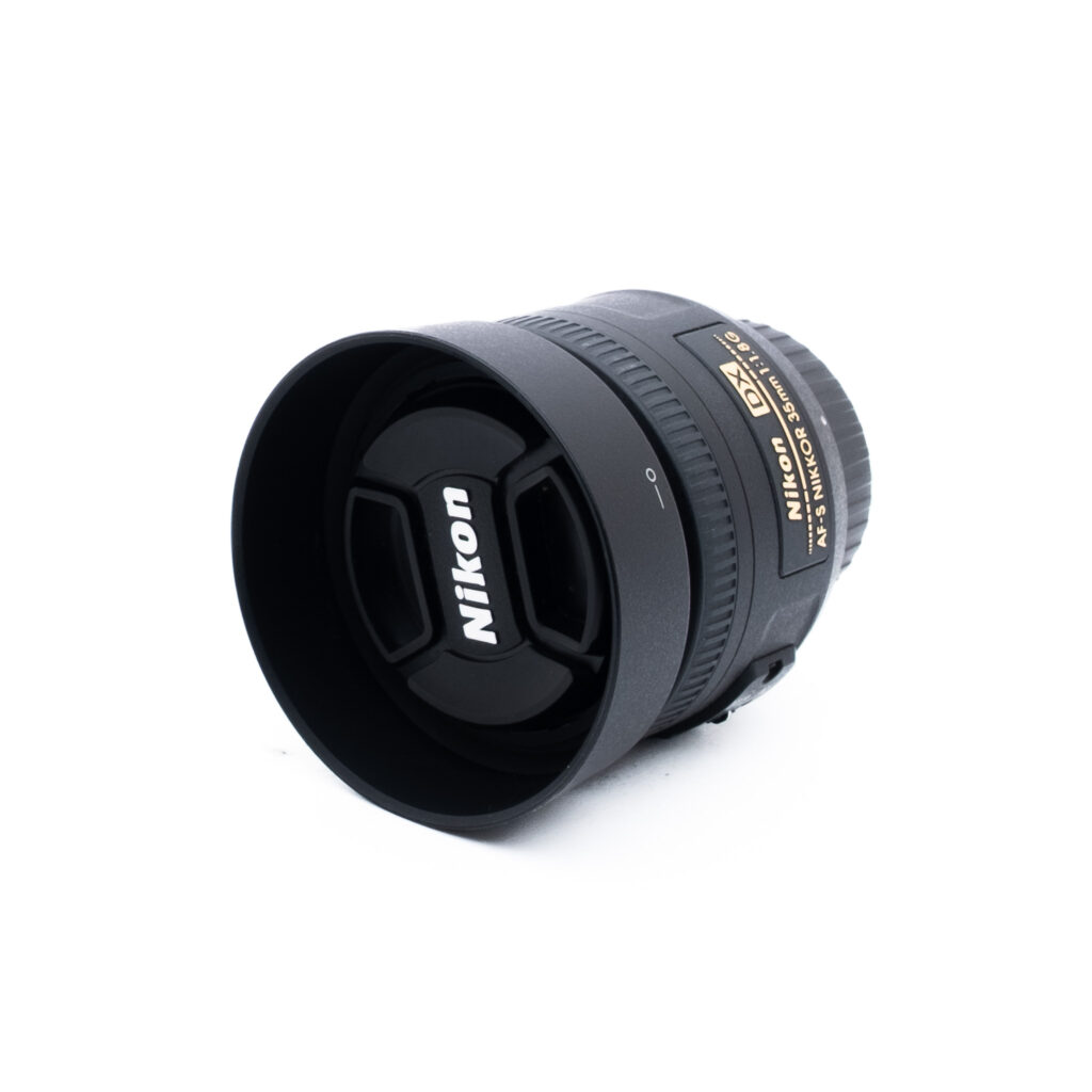 Nikon 35mm f18 DX-3 Nikon AF-S Nikkor 35mm f/1.8 G DX (Kunto K5) - Käytetty