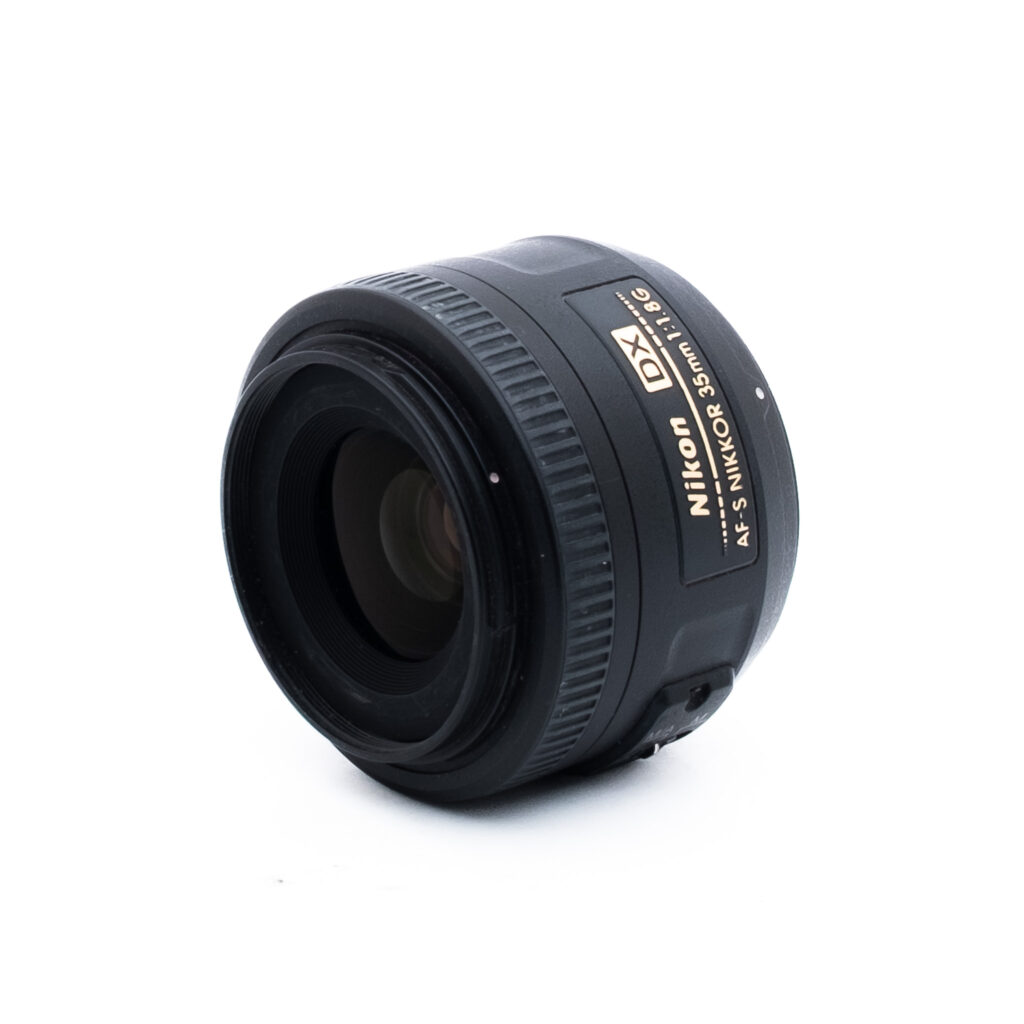 Nikon 35mm f18G DX-2-2 Nikon AF-S Nikkor 35mm f/1.8 G DX - Käytetty