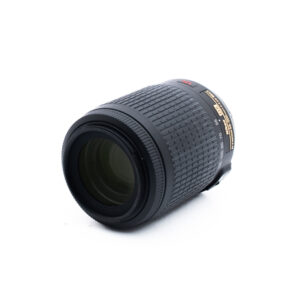 Nikon 55-200mm f4-56 ED DX VR-2 Nikon AF-S DX Nikkor 55-200mm f/4 - 5.6 G ED VR - Käytetty