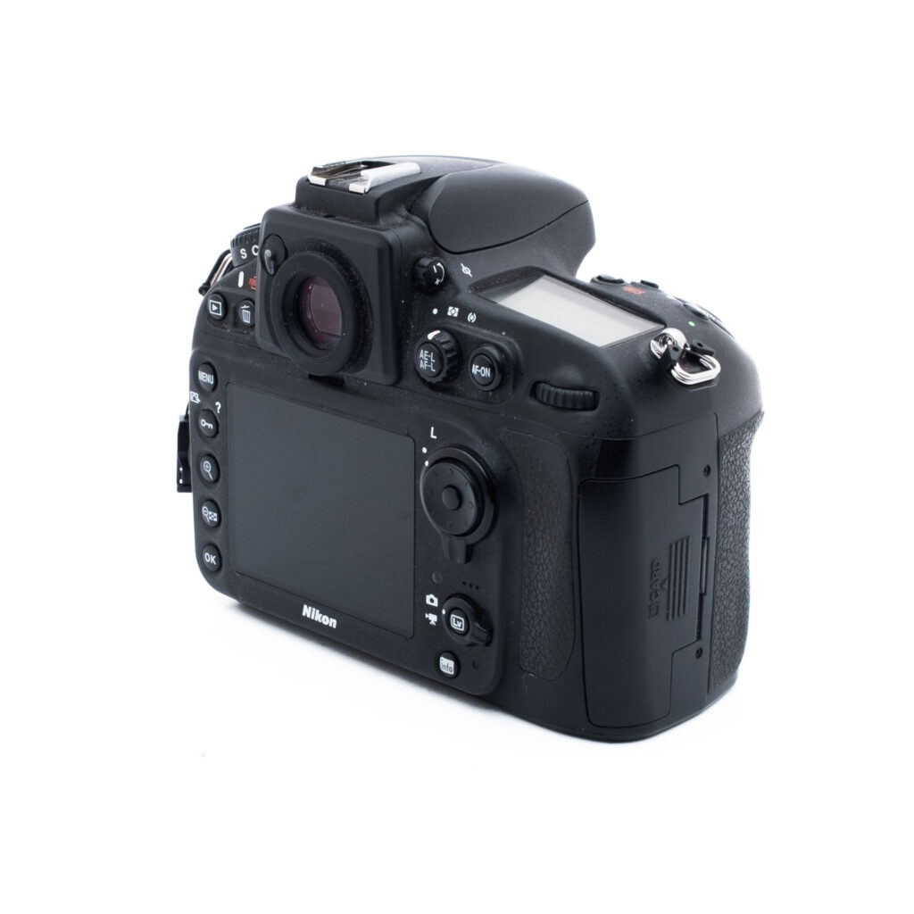 Nikon D800-3-2 Nikon D800 + akkukahva (SC 115k, sis. ALV 25.5%) - Käytetty