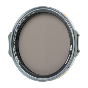 NisiMag67_9 The round, grey NiSi JetMag Pro 67mm VND 1-5 Stops True Color adjustable grey filter with metal frame and handle notches has adjustable neutral density and is marked for 67mm lenses.