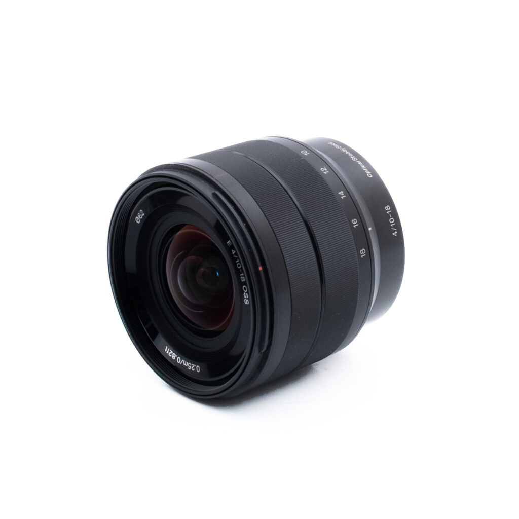 Sony 10-18mm f4 OSS-2 Sony E 10-18mm f/4 OSS - Käytetty