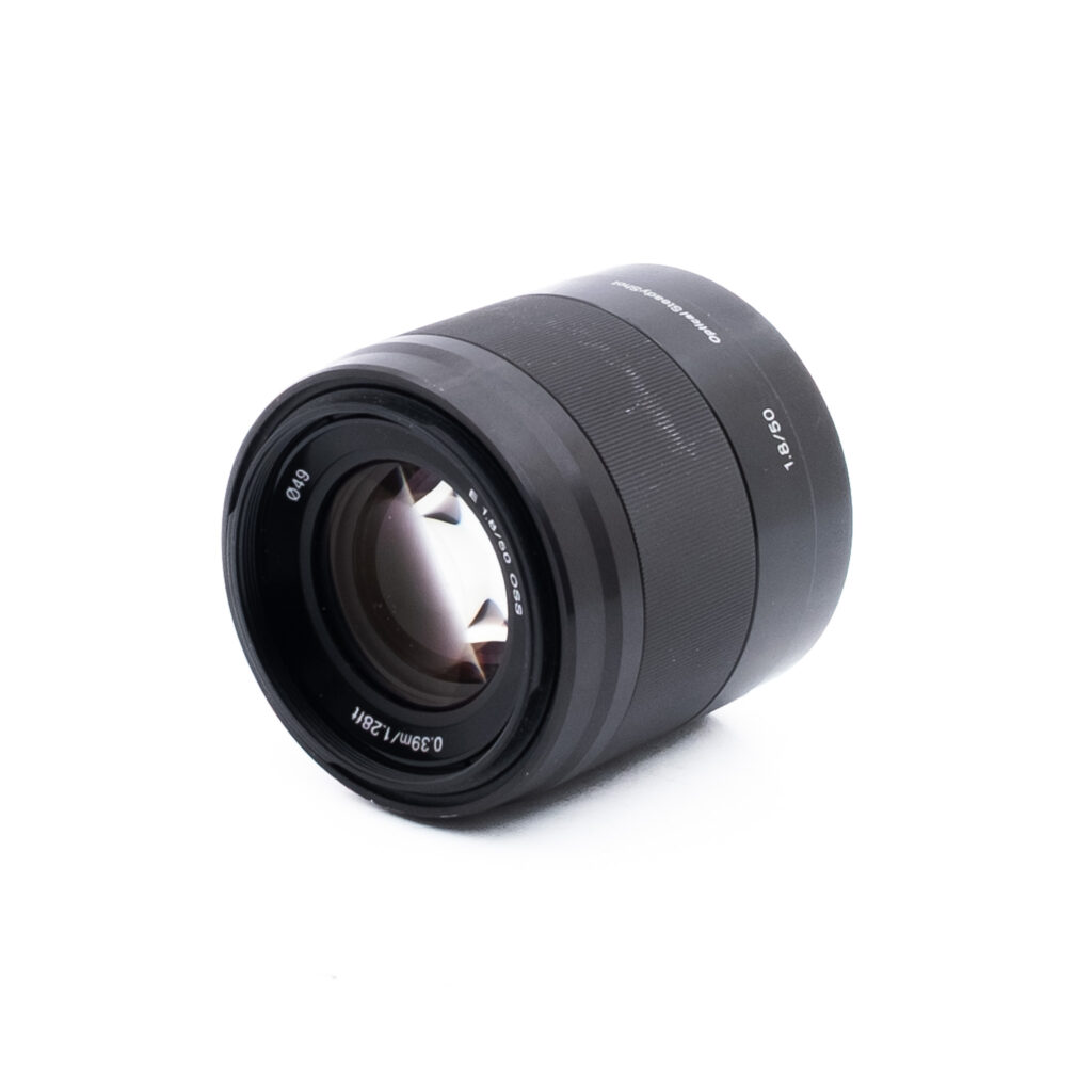 Sony 50mm f18 OSS-2 Sony E 50mm f/1.8 OSS (sis. ALV 25,5%) - Käytetty