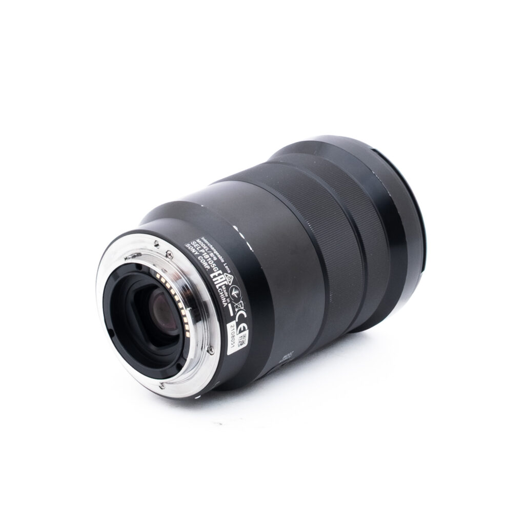 Sony PZ 18-105mm f4 OSS-1 Sony E PZ 18-105mm f/4 G OSS (sis. ALV 25,5%) - Käytetty