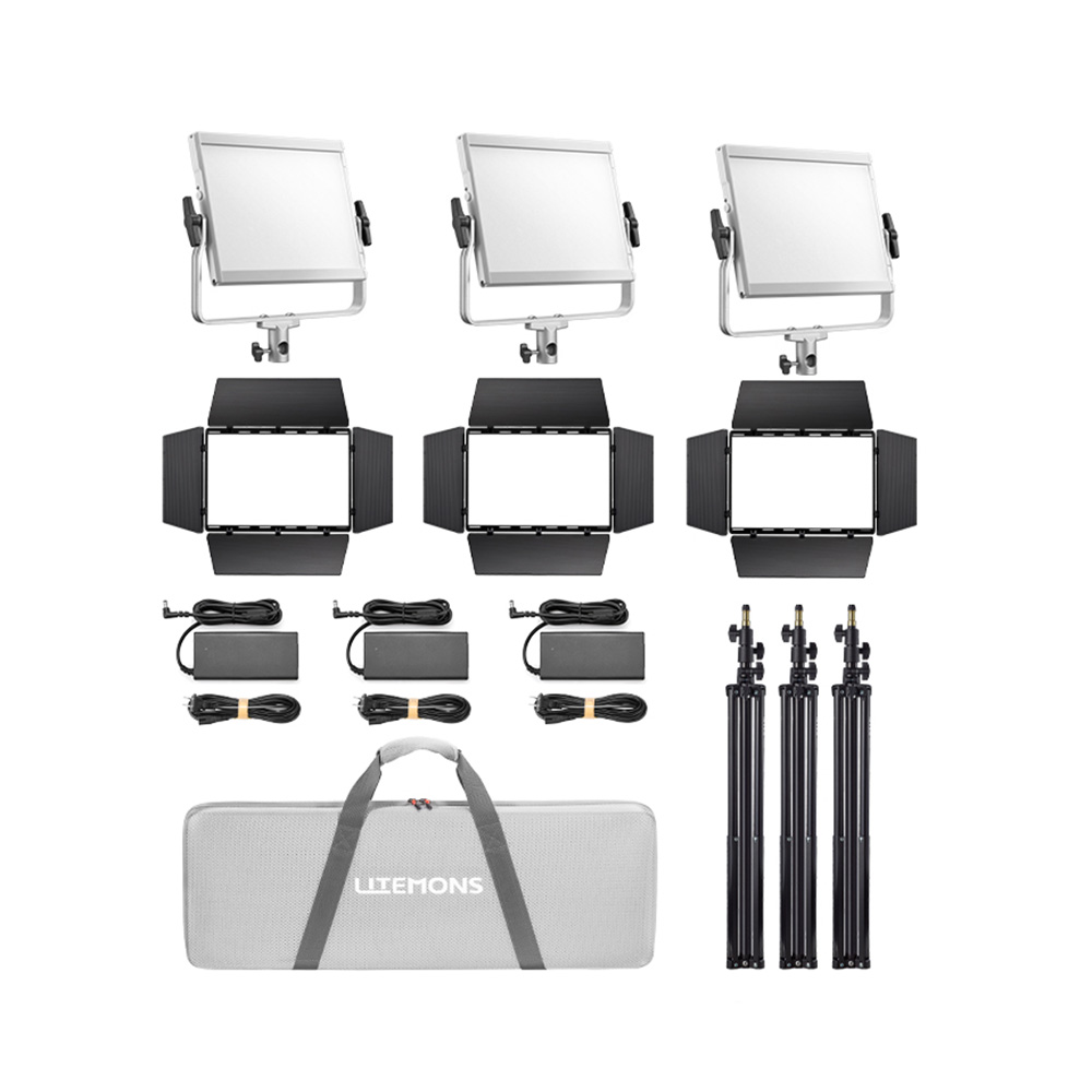 1723553582_417 Godox Litemons LP400Bi Bi-Color LED-valopaneeli 3 valopaketti Valkoinen sisältää kolme LED-paneelia lato-ovilla, virta-adapterit, valotelineet ja harmaan kantolaukun, jossa on merkintä LITEMONS, siististi järjestettynä valkoisella pohjalla.
