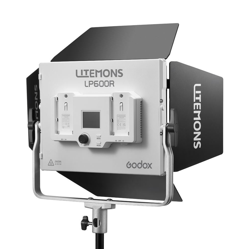 1723560477_602 Godox Litemons LP600R RGB LED Light Panel 3 Light Kit Valkoinen