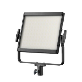 1756475029_653 Godox Litemons LP400Bi Bi-Color LED-valopaneeli 3 Light Kit Musta sisältää neliönmuotoisen mustakehyksisen paneelin säädettävällä jalustalla, jossa on säätönupit, kuvassa valkoista taustaa vasten.
