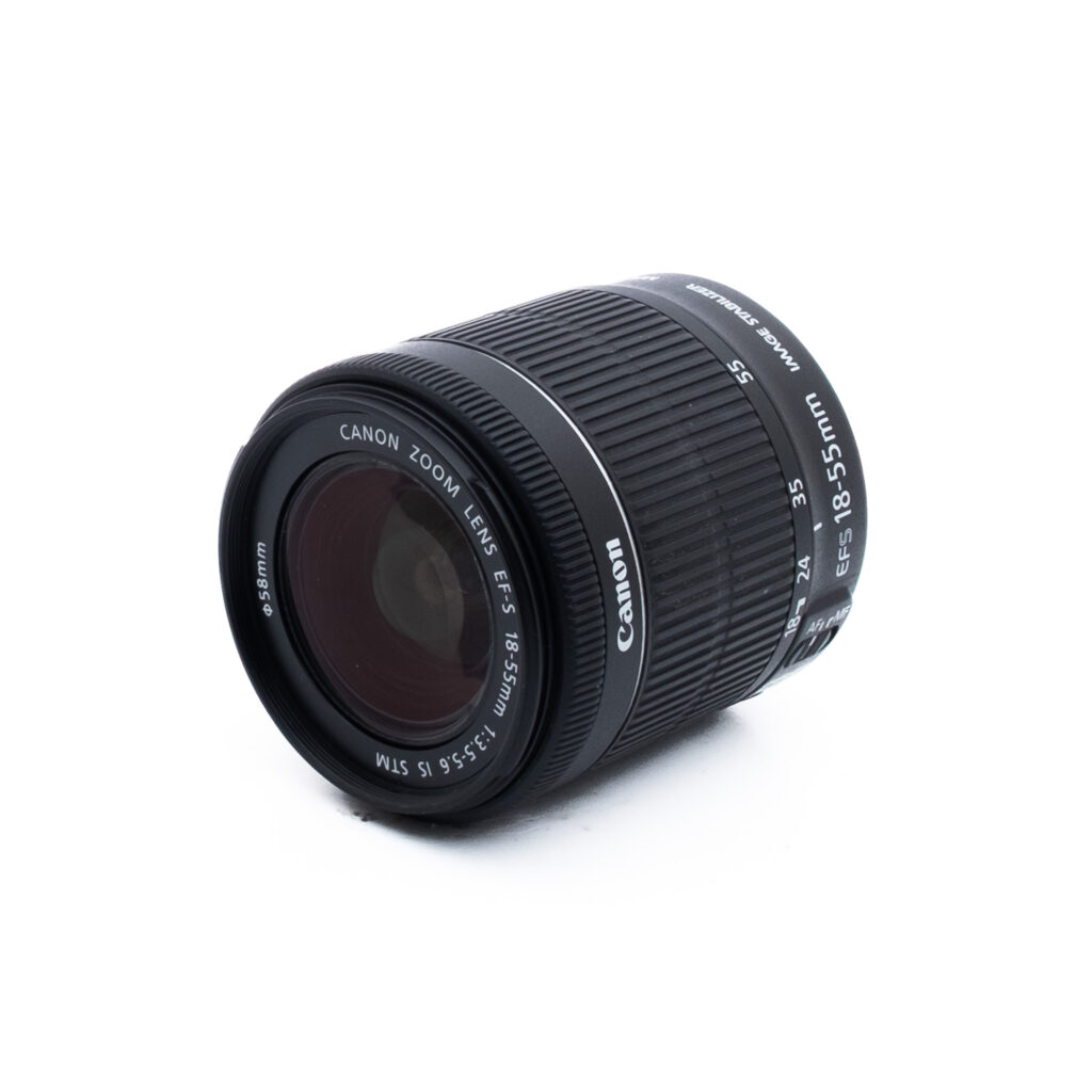 Canon EOS 700D + 18-55mm IS (SC 6500) - Käytetty