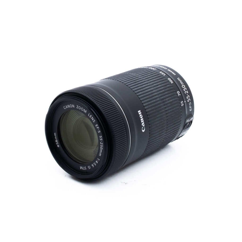 Canon EF-S 55-250mm f4-56 IS STM-2 Canon EF-S 55-250mm f/4-5.6 IS STM - Käytetty