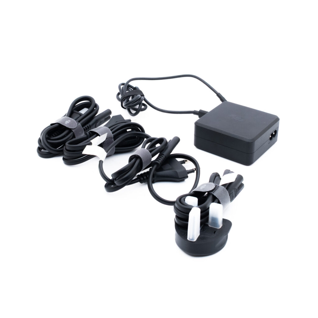 DJI Mavic 3 Pro Cine-2 DJI Mavic 3 Pro Cine Premium Combo (Takuu 15kk) - Käytetty