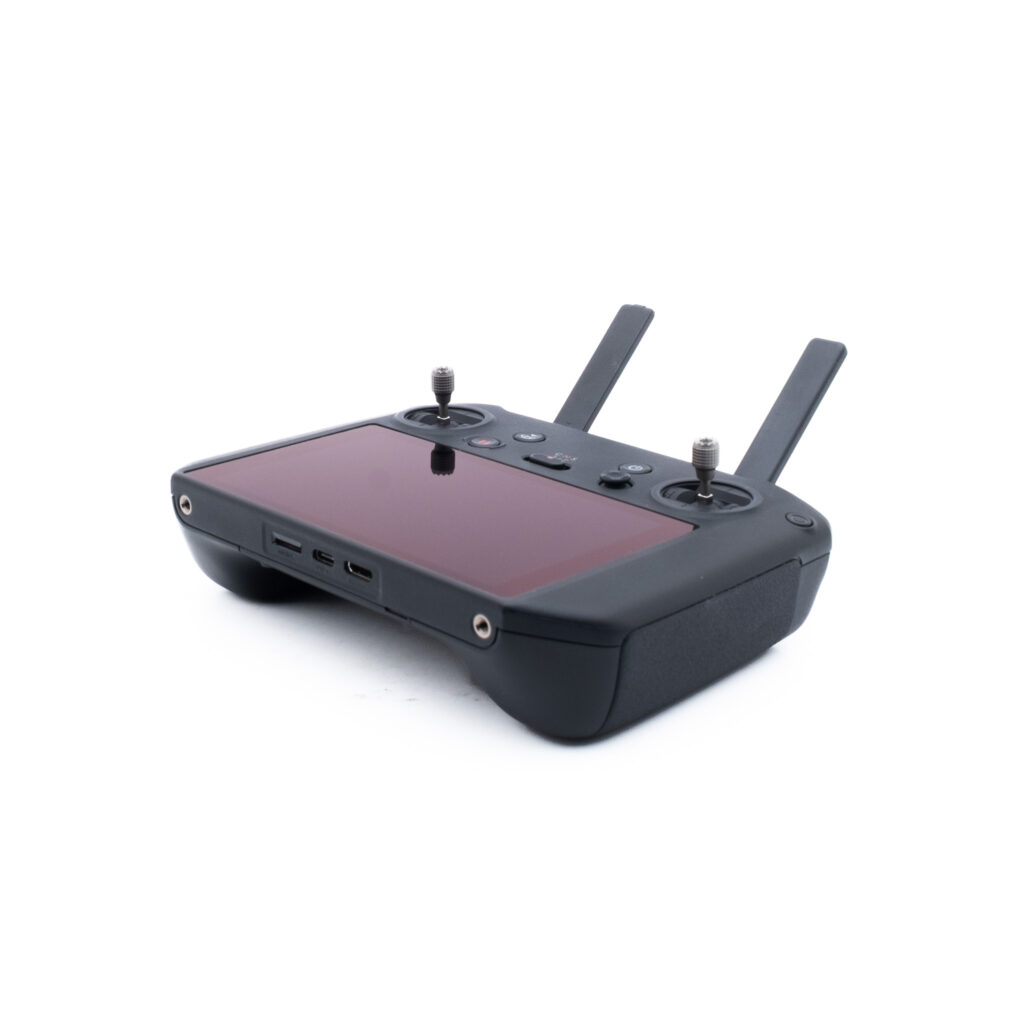 DJI Mavic 3 Pro Cine-4 DJI Mavic 3 Pro Cine Premium Combo (Takuu 15kk) - Käytetty