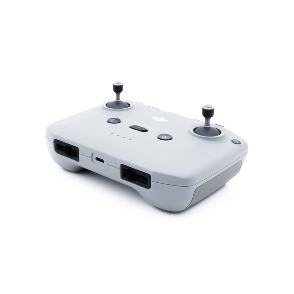 DJI Mavic Air 2-4 DJI Mavic Air 2 Fly More - Käytetty